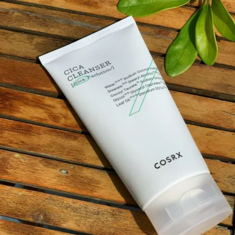 Sữa Rửa Mặt Cosrx Cica Cleanser Lành Tính Cho Da Nhạy Cảm 150ml - Làm Sạch, Làm Dịu, Phục Hồi Da Tổn Thương, Hàn Quốc