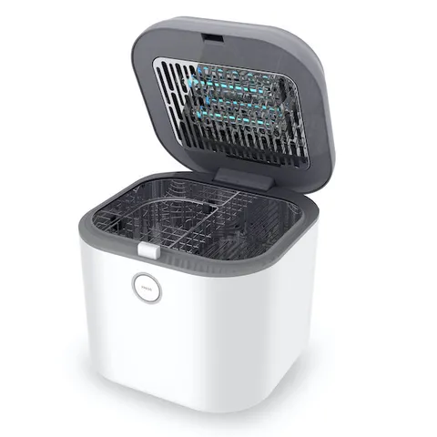 Máy Tiệt Trùng Bình Sữa UV Fatzbaby Thunder 3 FB4713TN - Sấy Khô Tự Động 4 Trong 1, Chứa 8 Bình Cổ Rộng, Thiết Kế Gọn Nhẹ