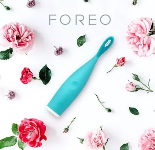 Bàn chải điện Foreo Issa Play - Bàn chải đánh răng công nghệ sóng âm, bảo vệ nướu, nhiều màu sắc, chăm sóc răng miệng hiệu quả