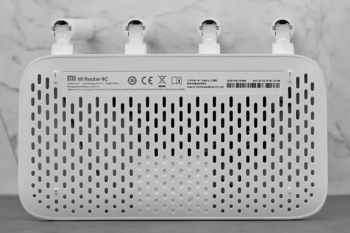 Bộ phát Wifi Xiaomi Mi Router 4C - Tốc độ 300Mbps, 4 râu, 64MB RAM, Quản lý qua App Mi Wifi, Phủ sóng rộng cho gia đình và văn phòng