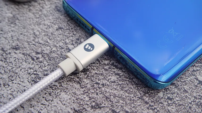 Cáp Lightning Mophie 1M Trắng - Kết Nối Chứng Nhận MFI Từ Apple, Tốc Độ Cao, Thiết Kế Bền Bỉ, Phụ Kiện Tương Thích iPhone/iPad