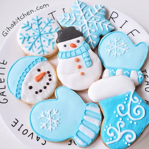 Set Bánh Cookie Giáng Sinh Kèm Hộp Xinh Xắn - Món Quà Ý Nghĩa Cho Gia Đình Mùa Noel - Trang Trí Bắt Mắt, Hương Vani Thơm Ngào Ngạt