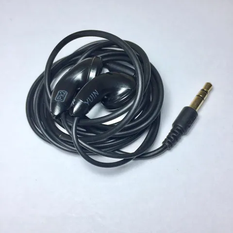 Tai Nghe Earphone Yuin PK3 Có Dây - Âm Thanh Chất Lượng Cao, Phù Hợp Với Chillout và World Music - Tặng Kèm Miếng Mút Thay Thế