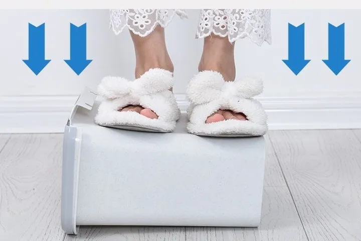 Thùng Đựng Rác Thông Minh Cài Cánh Tủ Có Nắp Đậy Eurohome - Tiện Lợi, Gọn Gàng Cho Nhà Bếp, Ngăn Mùi Hiệu Quả