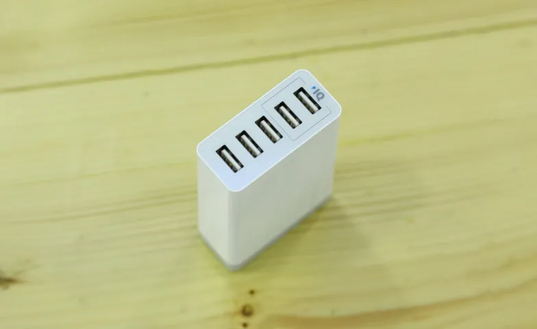 Bộ sạc 5 cổng Anker A2134 PowerPort Lite - Sạc nhanh cho 5 thiết bị USB, nhỏ gọn, tiện lợi cho người di chuyển