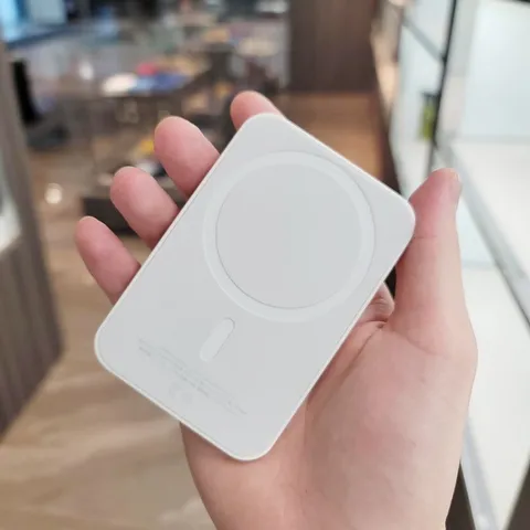 Pin Dự Phòng MagSafe 4200 mAh Cho iPhone 8 Trở Lên - Sạc Không Dây Tiện Lợi Cho iPhone 12/13 Pro Max, AirPods, Apple Watch