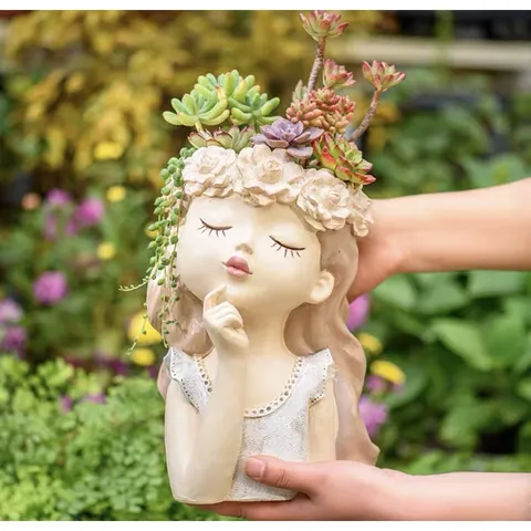 Bình Hoa Hình Cô Gái Độc Đáo DG-18 - Trang Trí Nhà Cửa Tinh Tế, Quà Tặng Ý Nghĩa Cho Người Thân, Bạn Bè - Chất Liệu Bền Bỉ, Kích Thước 27x18.5cm