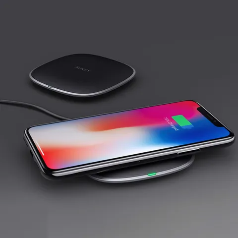 Đế Sạc Không Dây Aukey LC-Q6 10W - Sạc Nhanh Qi - Thiết Kế Nhỏ Gọn, Tiện Lợi Cho Điện Thoại Thông Minh
