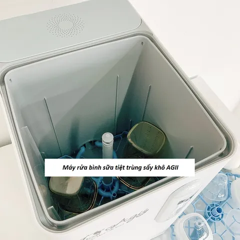 Máy rửa bình sữa tiệt trùng sấy khô AGII - Tự động, tiết kiệm điện nước, làm sạch và bảo quản hiệu quả cho các loại bình sữa 120-240ml