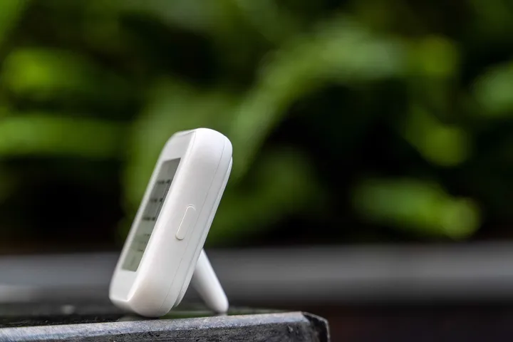 Nhiệt ẩm kế điện tử Xiaomi XMWSDJ04MMC - Thiết kế hiện đại, theo dõi độ ẩm, bảo vệ sức khỏe gia đình với ứng dụng Mihome