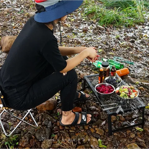 Bàn Xếp Cắm Trại Gấp Gọn Bằng Sắt - Đồ Dùng Dã Ngoại Thiết Kế Tiện Dụng, Chắc Chắn Cho Chuyến Đi Ấm Áp