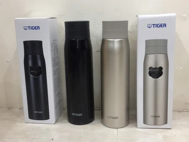 Bình Giữ Nhiệt Lưỡng Tính Tiger MCY-A060 600ml - Thiết Kế Nhỏ Gọn, Chất Liệu Thép Không Gỉ, Dễ Dàng Vệ Sinh, Phù Hợp Đi Học, Đi Làm