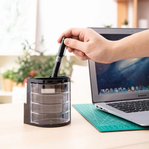 Cốc Cắm Bút Deli E9133 4 Ngăn Đen - Thiết Kế Thời Trang Tiện Lợi Đa Chức Năng - Đồ Dùng Học Tập Thông Minh