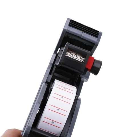 Máy Bắn Giá 8 Số Deli E7504 - Thiết Kế Tiện Dụng, Mực Đậm, Dễ Sử Dụng Cho Văn Phòng và Học Tập