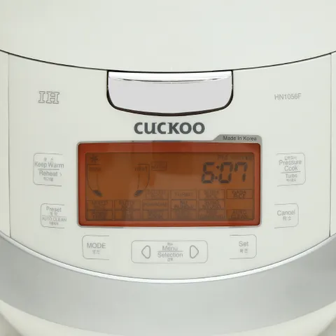 Nồi Cơm Điện Cao Tần Cuckoo 1.8L CRP-HN1056F – Công Nghệ IH Nấu Cơm Nhanh Chóng, Tiết Kiệm Thời Gian Cho Gia Đình 4-5 Thành Viên