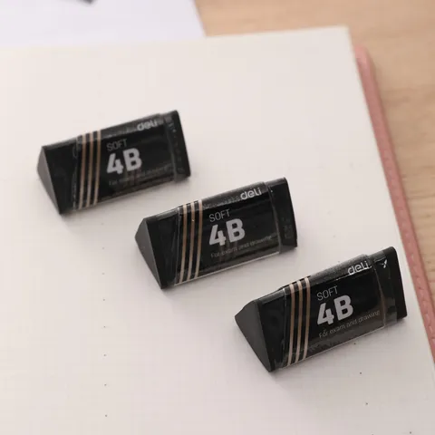 Tẩy 4B Deli EH01720 30 viên/hộp - Bút xóa mềm, tiện dụng cho học sinh và văn phòng, kích thước 40x19x19mm