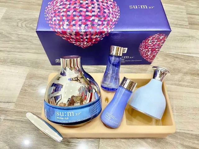 Bộ Dưỡng Da Cấp Nước Su:m37 Water-Full Time Leap Gel - Chăm Sóc Ẩm Mịn Cho Da Khỏe Mạnh 120ml