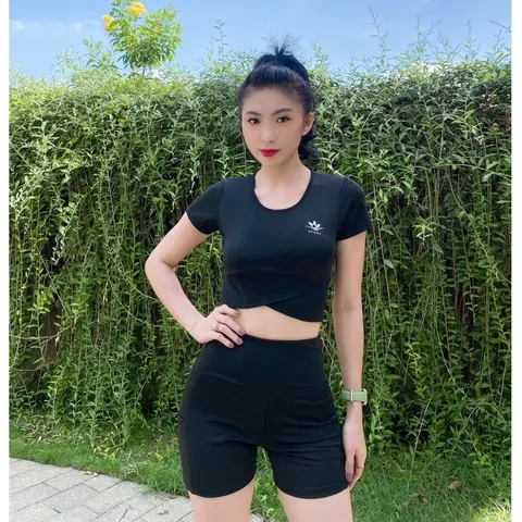 Bộ Quần Áo Tập Gym Yoga Nữ Áo Croptop Cao Cấp - Chất Liệu Polyester Spandex Thoáng Mát, Co Giãn Tôn Dáng Thể Thao