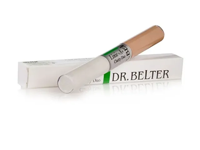 Cây chấm mụn che khuyết điểm Dr.Belter Clarity Duo 2 trong 1 - Trị mụn và che khuyết điểm hiệu quả, chiết xuất tự nhiên an toàn