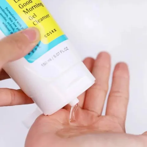 Sữa Rửa Mặt Cosrx Low pH Good Morning Gel Cleanser 150ml - Gel Chăm Sóc Da Dịu Nhẹ, Phù Hợp Mọi Loại Da, Chứa BHA và Tràm Trà