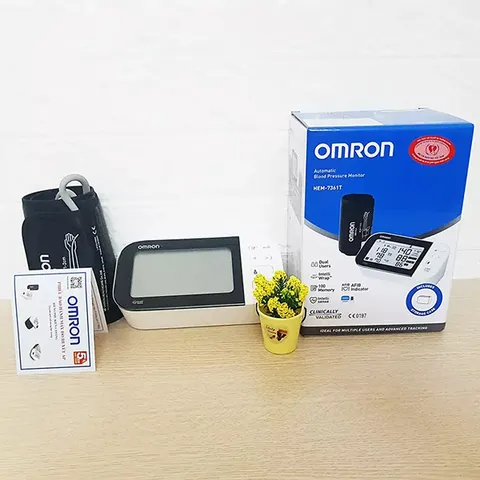 Máy Đo Huyết Áp Bắp Tay Omron HEM 7361T - Công Nghệ Intellisense, Kết Nối Bluetooth, Lưu Trữ 100 Kết Quả Đo, Dễ Sử Dụng Tại Nhà