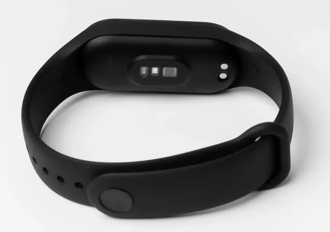 Vòng đeo tay thông minh Xiaomi Mi Band 7 - Màn hình AMOLED 1.62 inch, Chống nước 5ATM, Theo dõi sức khỏe, Hỗ trợ 110+ chế độ thể thao