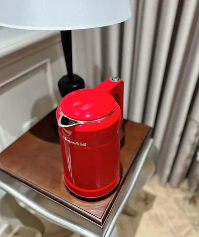 Ấm Siêu Tốc 2 Lớp Cách Nhiệt KitchenAid 1.5L - Đun Nóng Nhanh, An Toàn Cho Nhà Có Trẻ Nhỏ, Thiết Kế Hiện Đại, 2400W