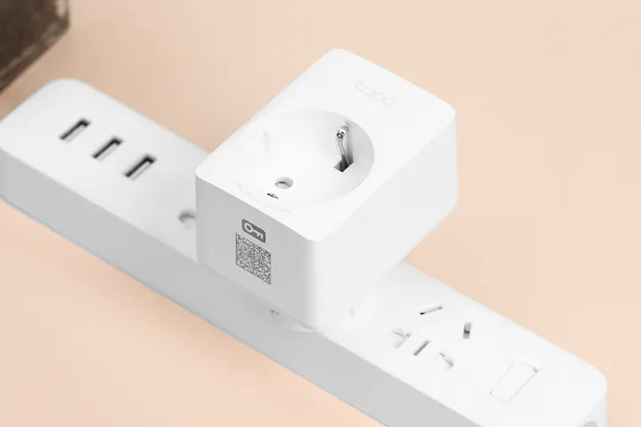 Ổ Cắm Wifi Thông Minh TP-Link Tapo P100 - Điều Khiển Từ Xa Qua Ứng Dụng, Tương Thích Alexa & Google Assistant, Thiết Kế Nhỏ Gọn 2300W
