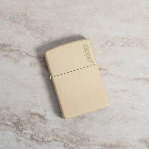 Bật Lửa Zippo Classic 49453ZL Màu Cát Sang Trọng - Logo Zippo Khắc Laser, Chất Liệu Đồng Thau Bền Đẹp, Quà Tặng Đẳng Cấp