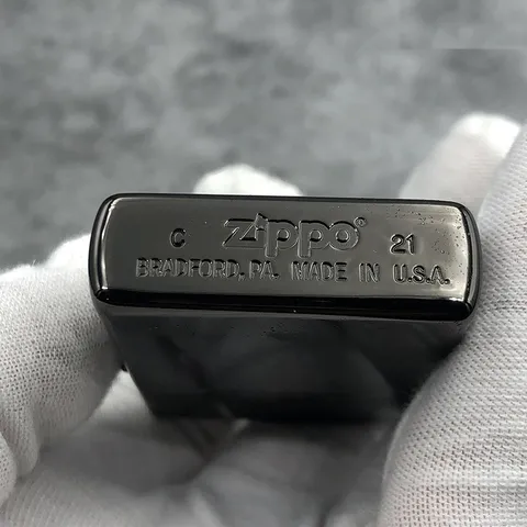 Bật lửa Zippo Emblem BK GT-R ZA-5-206B - Bật lửa chống gió cao cấp với thiết kế sang trọng và logo GT-R, thích hợp cho tín đồ đam mê xe hơi.