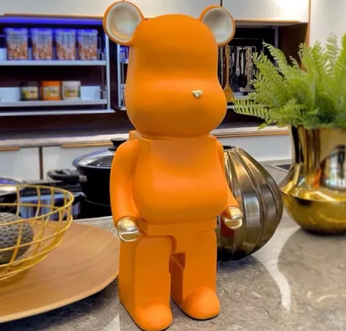 Gấu Bearbrick 50cm Tai Vàng - Đồ Trang Trí Nhà Cửa Thời Thượng Chất Liệu Cao Cấp, Chống Va Đập và Nước