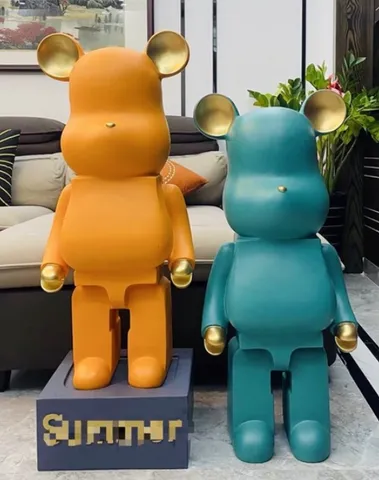 Gấu Bearbrick 50cm Tai Vàng - Đồ Trang Trí Nhà Cửa Thời Thượng Chất Liệu Cao Cấp, Chống Va Đập và Nước