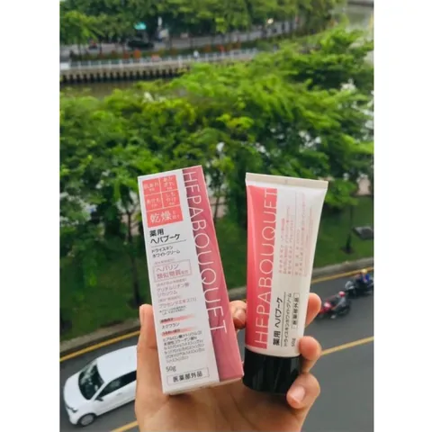 Kem Dưỡng Ẩm Medicated Hepa Bouquet - Hỗ Trợ Trẻ Hóa Da, Cải Thiện Thâm Nám, Chất Lượng Cao, 50g