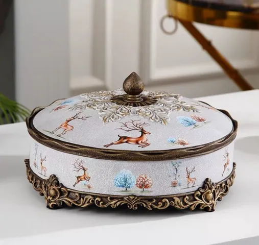 Khay Đựng Bánh Mứt Kẹo Hình Hươu 5 Ngăn - Thiết Kế Độc Đáo Mang Lại Phúc Lộc Thọ Cho Ngày Tết