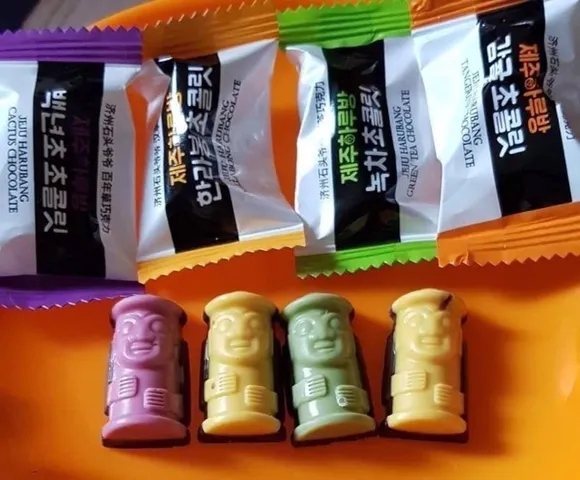 Kẹo Socola Jeju Harubang Hàn Quốc - Kẹo Socola Đắng Nhân Cam, Xương Rồng, Việt Quốc, Quýt Hallabong - Hương Vị Đặc Biệt Từ Trái Cây Tự Nhiên