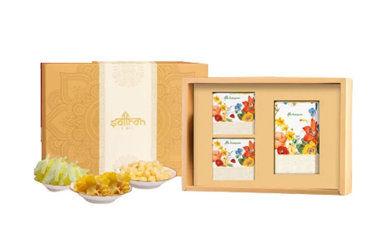 Hộp Quà Tết Mộc Hương Sơn QT1.06 - Mứt Thượng Hạng Mix Saffron Độc Quyền - Quà Tặng Ý Nghĩa Cho Ngày Tết