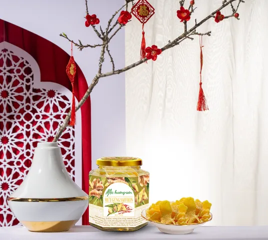 Hộp quà Tết Nhụy hoa nghệ tây và mứt Saffron - Quà Tết sang trọng bổ dưỡng gồm nhụy hoa nghệ tây, mứt gừng, mứt sen chính hãng SAFFRON