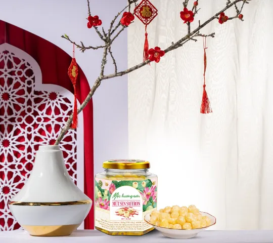Hộp quà Tết Mộc Hương Sơn - Set mứt saffron và táo đỏ sấy cao cấp, món quà sang trọng cho người thân và bạn bè