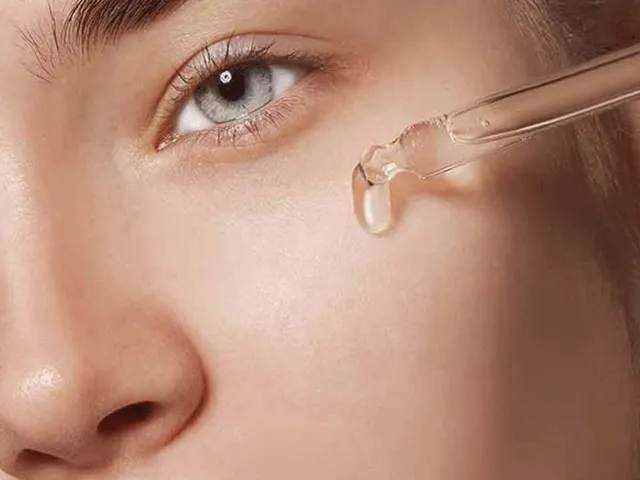 Tinh Chất Dưỡng Sáng Da Lab Divion Radiance Plus 30ml - Làm Đều Màu Da, Giúp Cân Bằng Sắc Tố và Tái Tạo Vẻ Đẹp Rạng Rỡ