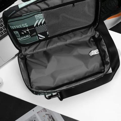 Túi đựng giày Hier Graphic Shoebox - Dụng cụ thể thao tiện lợi với quai đeo và ngăn zip cho đồ cá nhân, chất liệu chống thấm 100% Polyester