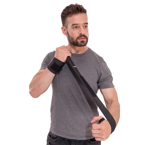 Băng quấn cổ tay tập gym Goodfit GF301W màu đen - Hỗ trợ tăng lực, giảm chấn thương cho người tập thể hình, dụng cụ thể thao chất lượng.