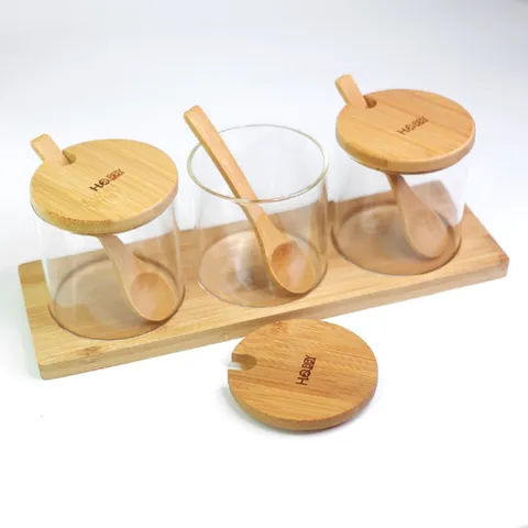 Bộ 3 Lọ Gia Vị Thủy Tinh Kèm Khay Gỗ - Dụng Cụ Nhà Bếp Sang Trọng, Bảo Quản Gia Vị Hiệu Quả từ Hobby Home Decor