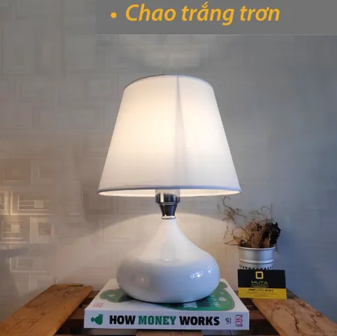 Đèn Ngủ Để Bàn HUTA T4 - Thân Thép Chỉnh Sáng Hiện Đại, Ánh Sáng Vàng Dịu Mắt, Phù Hợp Trang Trí Nội Thất