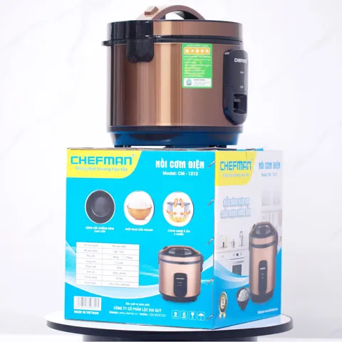 Nồi cơm điện Chefman CM-1212 1.2L - Thiết kế hiện đại màu vàng đồng, dễ sử dụng cho gia đình nhỏ hoặc người độc thân