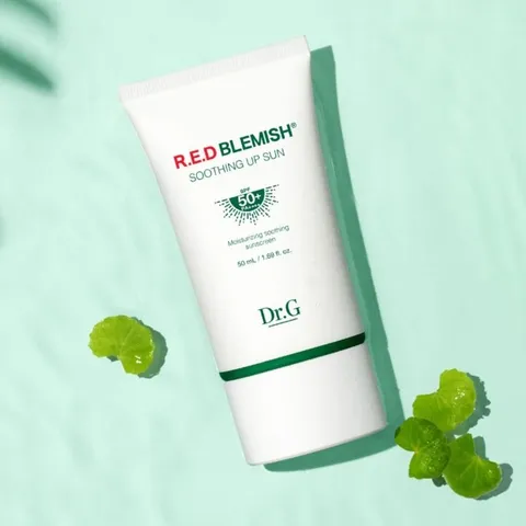 Kem Chống Nắng Dr.G R.E.D Blemish Soothing Up Sun SPF 50+ - Bảo Vệ Da Tối Ưu, Chống Nắng Toàn Diện, Dưỡng Ẩm Mềm Mịn cho Da Nhạy Cảm