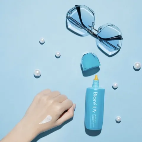 Kem Chống Nắng Biore UV Aqua Rich Lotion SPF50+ PA++++ - Kết Cấu Mỏng Nhẹ, Thấm Nhanh, Bảo Vệ Da Nắng Tốt Nhất