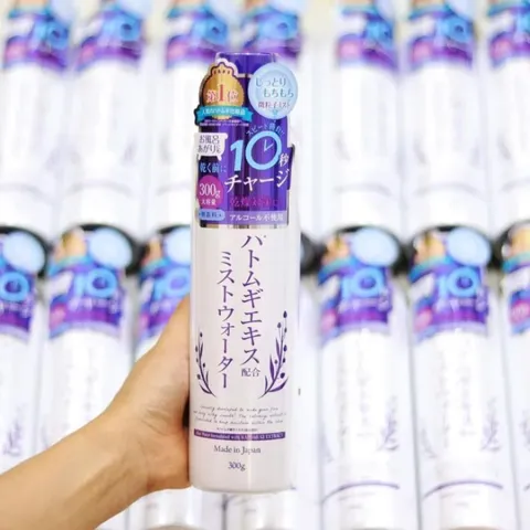 Xịt Khoáng Dưỡng Ẩm Sáng Da Hatomugi Platinum Label 300g - Giúp Làm Dịu và Cung Cấp Độ Ẩm Cho Da Khô Hấp Dẫn