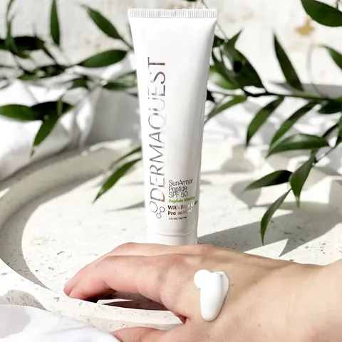 Kem Chống Nắng Dermaquest SunArmor Peptide SPF 50 - Bảo Vệ Da UV, Dưỡng Ẩm và Chống Oxy Hóa, Phù Hợp Mọi Loại Da