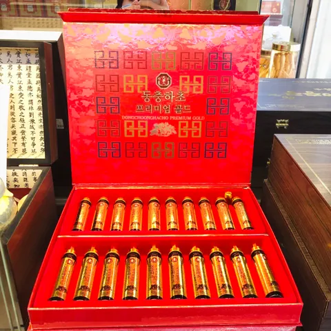 Nước Uống Đông Trùng Hạ Thảo Bio Apgold - Hộp 20 Ống Bổ Sung Năng Lượng, Tăng Cường Sức Khỏe và Đề Kháng Tự Nhiên