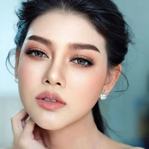 Son Kem Dior Rouge Forever Liquid 100 Hồng Nude - Chất Son Siêu Mịn, Lâu Trôi, Phong Cách Gái Tây, Makeup Đáng Mơ Ước